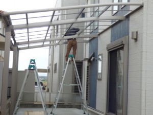 カーポート　施工中